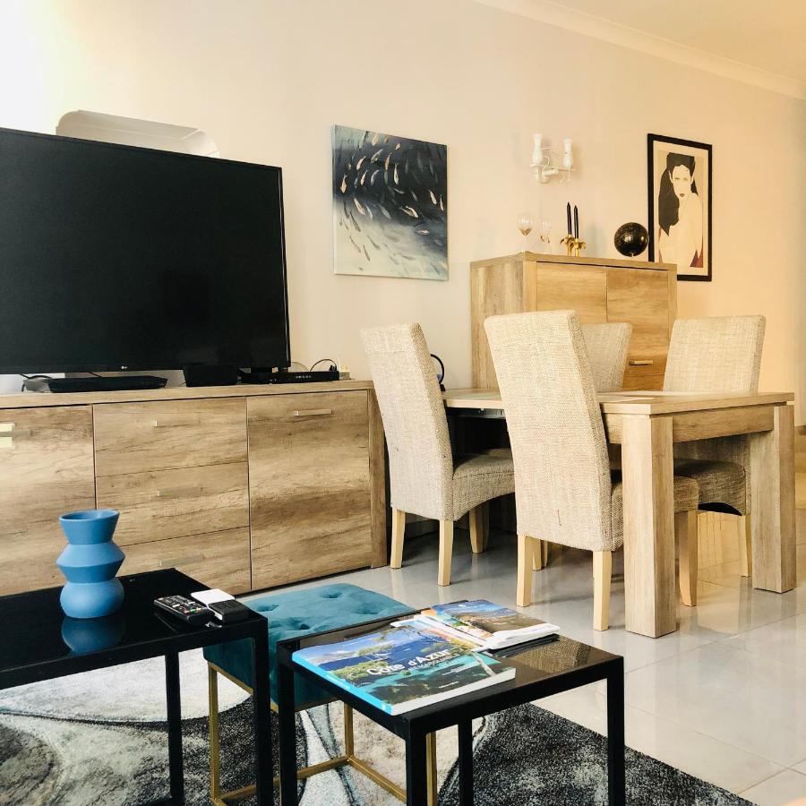 Charming Apartment Near The Beach 빌프랑슈쉬르메르 외부 사진