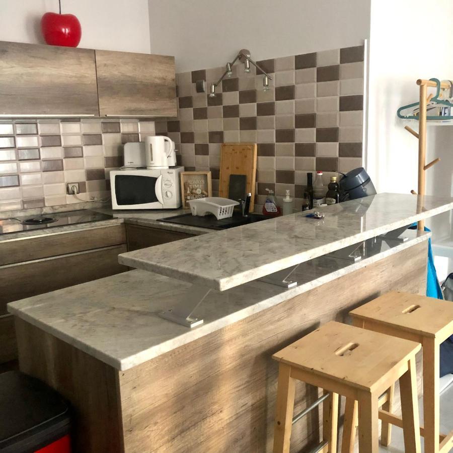 Charming Apartment Near The Beach 빌프랑슈쉬르메르 외부 사진